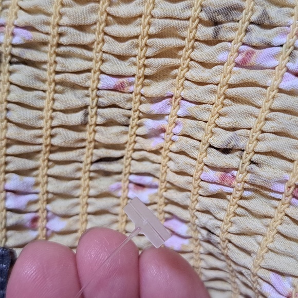 Lily Rose Yellow Floral Halter Romper. Size XL. NWOT - Picture 9 of 12